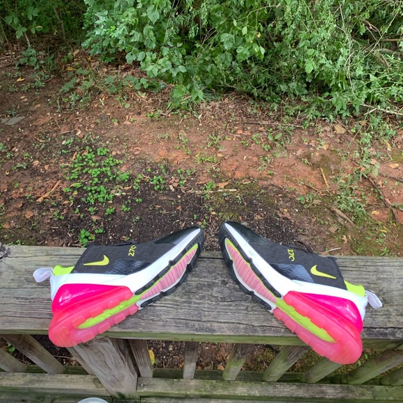 Wmns Nike Air Max 270 Sz (9.5 women) - Picture 8 of 8